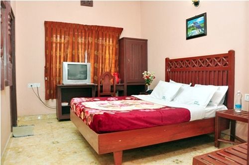 Fabexpress Luminos Dwelling Ikka Nagar Hotel Munnar Exterior photo